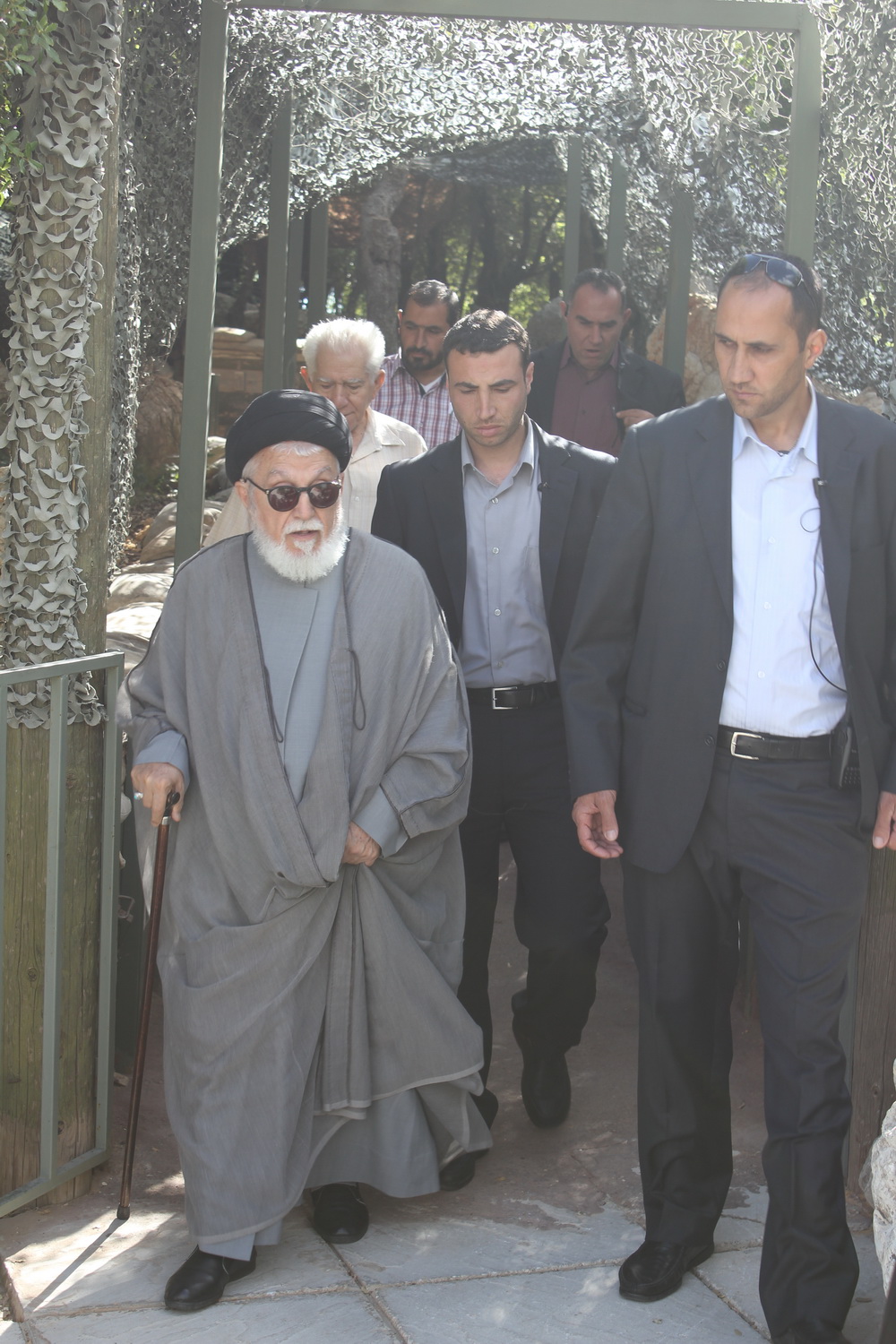 آية الله العلامة السيد محمد بحـر العــلوم يزور معلم ملـيـتــا السياحي الجهادي في منطقة اقليم التفاح ( النبطية)