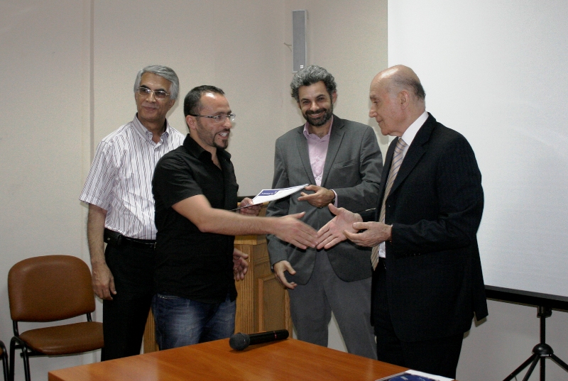 مؤسسة عامل توزع شهادات على 18 ناشطاً في التدريب على المناصرة عبر الفيديو