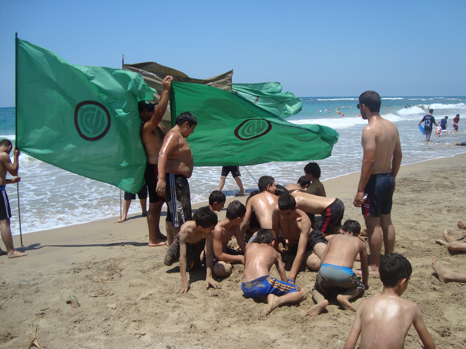 رحلة ترفيهية إلى شاطئ مدينة صور لكشافة الرسالة الاسلامية - فوج الخيام‎