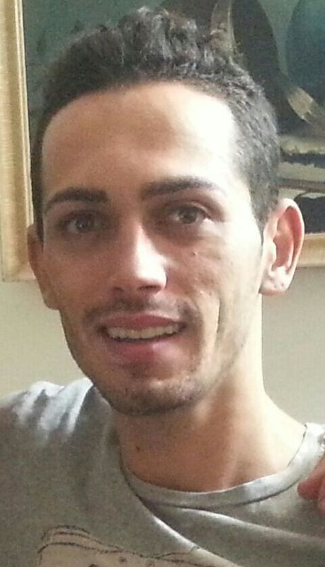 زفّيني أمّي زفيني ولا تحزني فأنا أخاف دمعك والفراق!