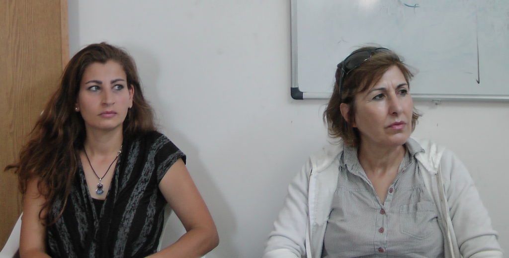 دورة في الإسعافات الأولية لشابات الخيام