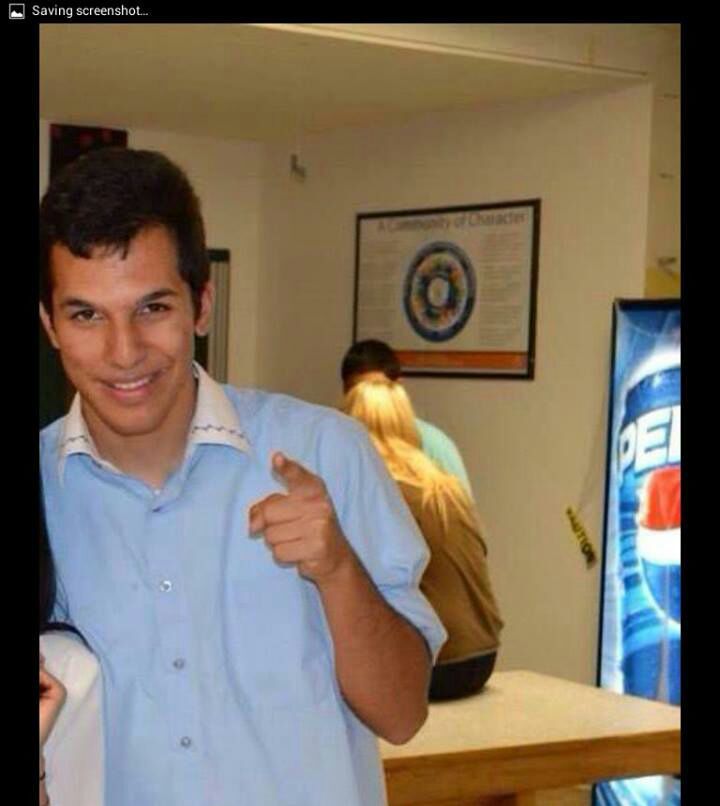 حسين أبو عباس.. آهة في فم الشمس مكتوبة‏‎