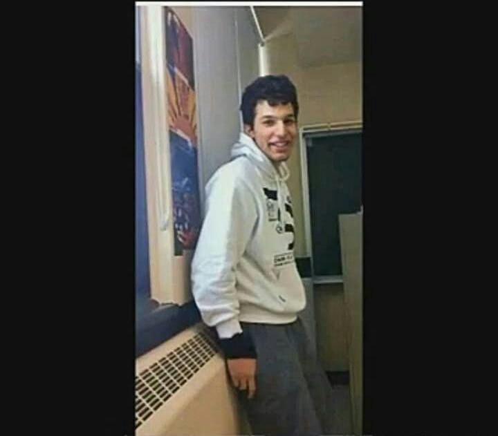 حسين أبو عباس.. آهة في فم الشمس مكتوبة‏‎