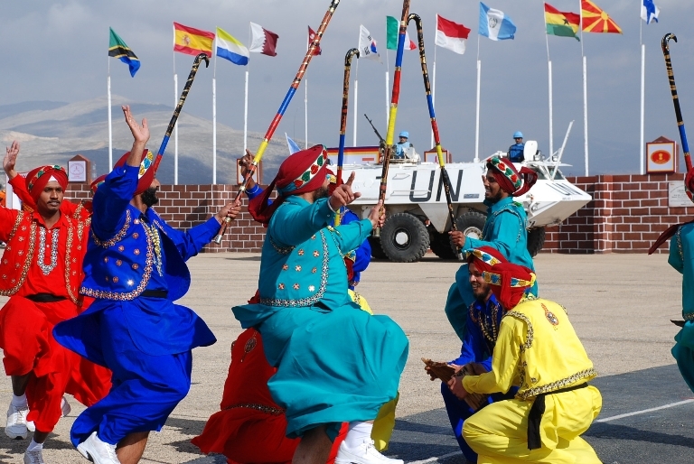 الكتيبة الهندية تحتفل بالعيد الوطني 65 لاستقلال بلادها