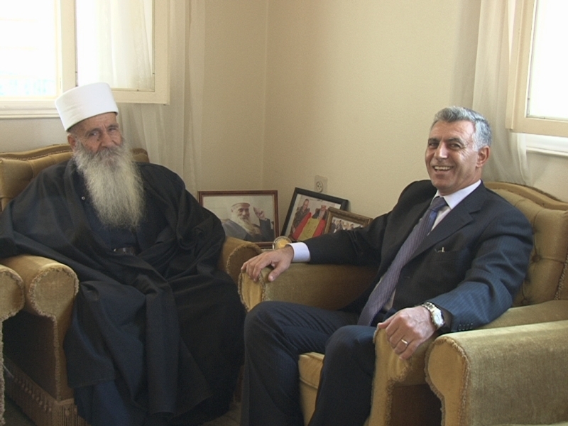 الشيخ غالب قيس مستقبلا رئيس هيئة ابناء العرقوب محمد حمدان