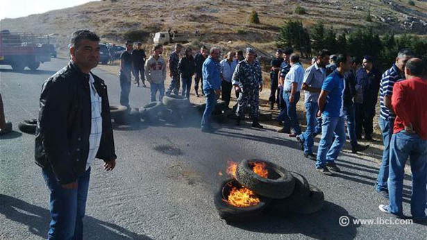 أهالي العسكريين الأسرى.. أن يبقى الوطن ويكونوا أولادكم هم الثمن؟ 