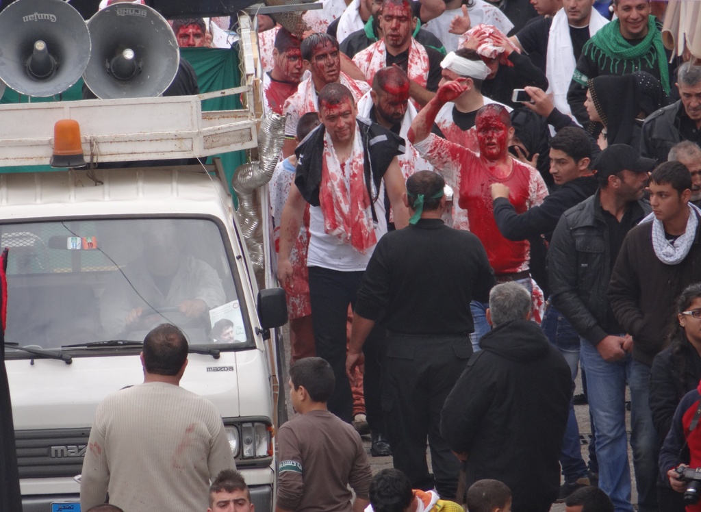 مشاهد من مسيرة عاشورائية في الخيام