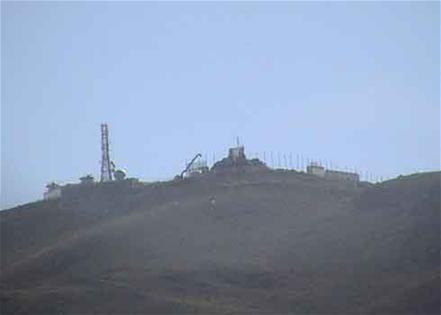 ورشة إسرائيلية لإزالة السياج من محيط تلة الرادار