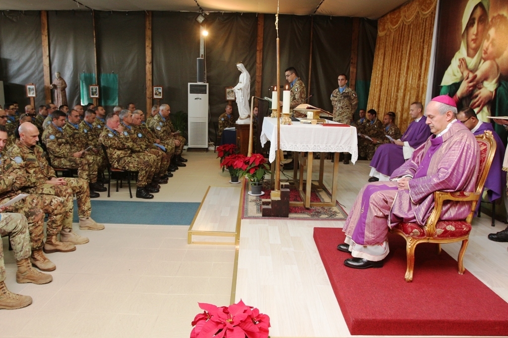 السفير كاتشيا يرأس قداسا في مقر الوحدة الايطالية