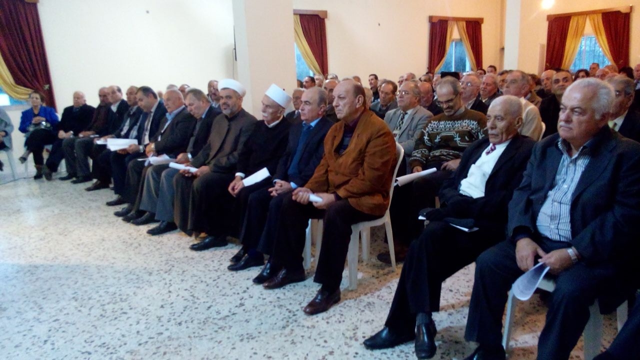 لمشاركون في حفل التوقيع في ابل السقي