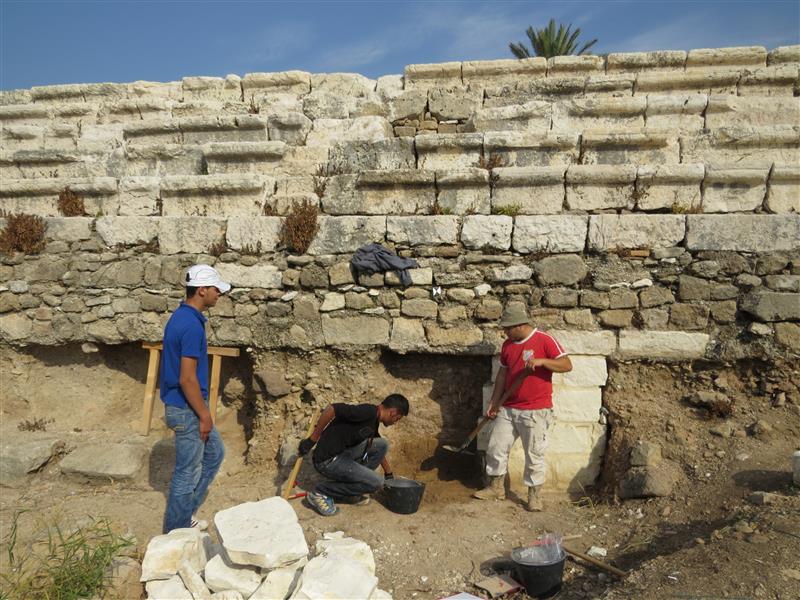 تشهد المواقع الاثرية في صور، ورشة تأهيل للانشاءات التي يعود معظمها إلى اكثر من ألفي عام، وذلك للمرة الاولى منذ العام 1978،