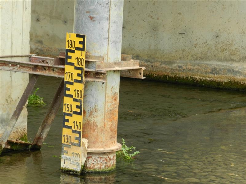 نهر الحاصباني في أدنى مستوياته (طارق أبو حمدان)