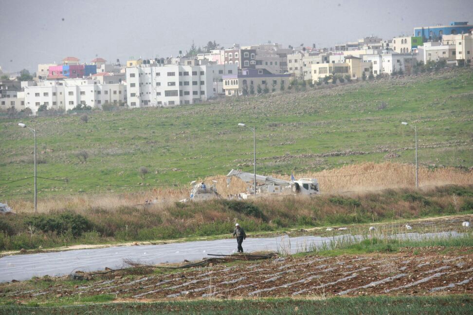 اﻻلية العسكرية اﻻسبانيةالتي انقلبت عند انتشالها على طريق الغجر‎