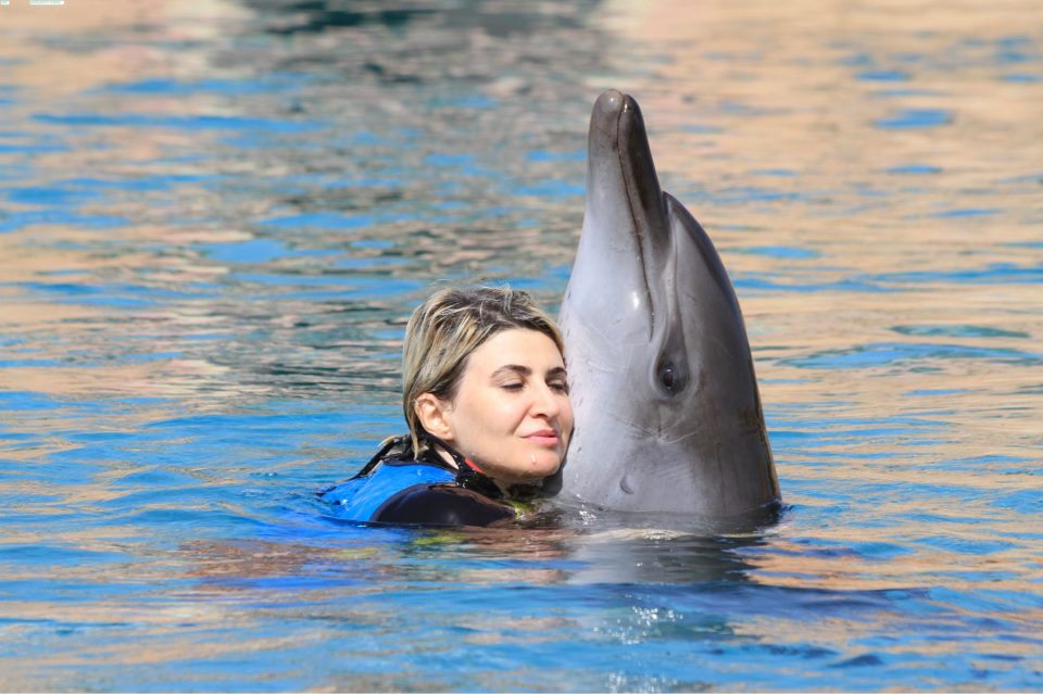 فدوى مهنا.. أثبتت شجاعتها الفائقة وقدرتها البدنية على القيام بأعمال يعجز أكثر الرجال جرأة عن القيام بها