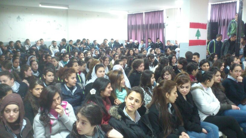 طلاب ثانوية حاصبيا يستمعون الى ندوة حول المخدرات