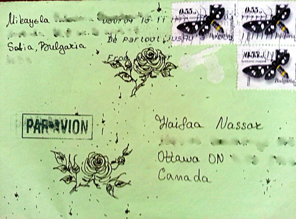   ميكاييلا، في ابداع على رسالة والتي  لفتت  ساعي البريد فلم يخفي ابداء اعجابه في كل مرة تصل رسائل ميكاييلا الى اوتاوا الكنديّة، ابداع بقلم