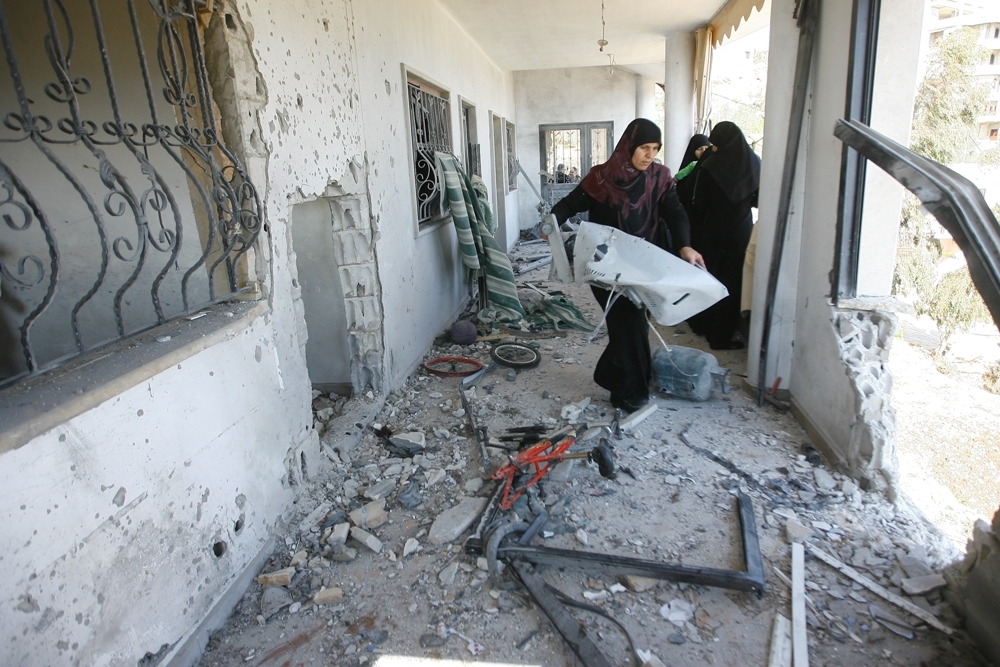 الدمار والخراب في كل غرف المنزل