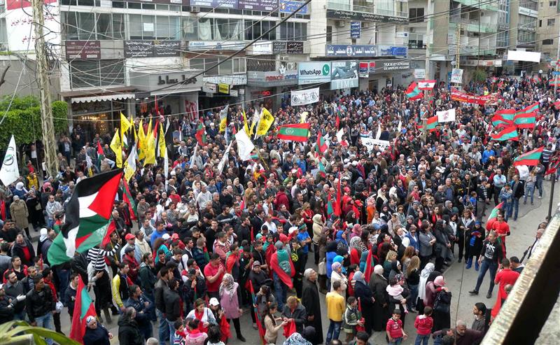 حشود من صيدا وجوارها في مسيرة الوفاء للشهيد معروف سعد (محمد صالح)