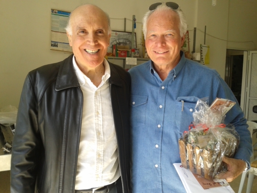 د.مهنا مستقبلا روس ماونتن في مؤسسة عامل الخيام