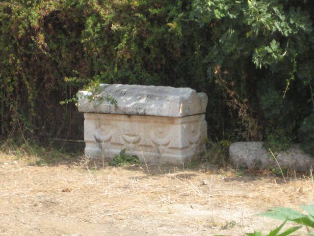 من المسؤول عن الإهمال؟