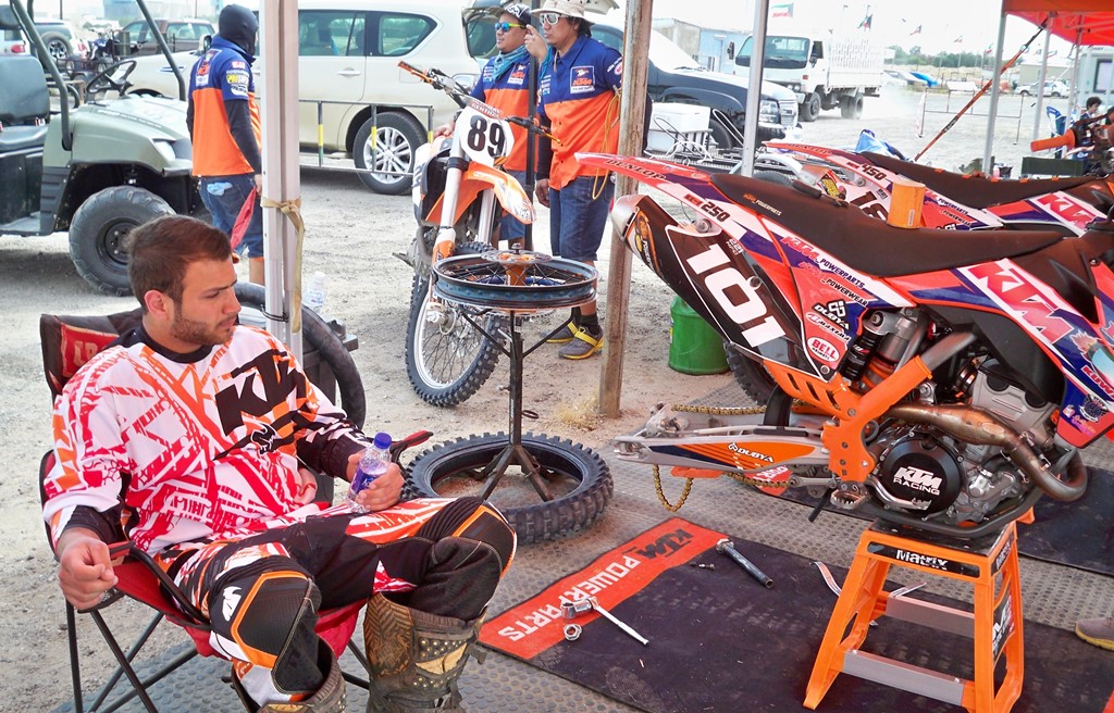 لبنان في المركز الثاني في بطولة الكويت للدراجات النارية‎