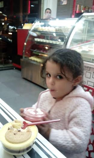  إبنة الخيام، الطفلة بيسان شيري