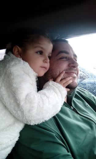 وسام شيري وطفلته بيسان