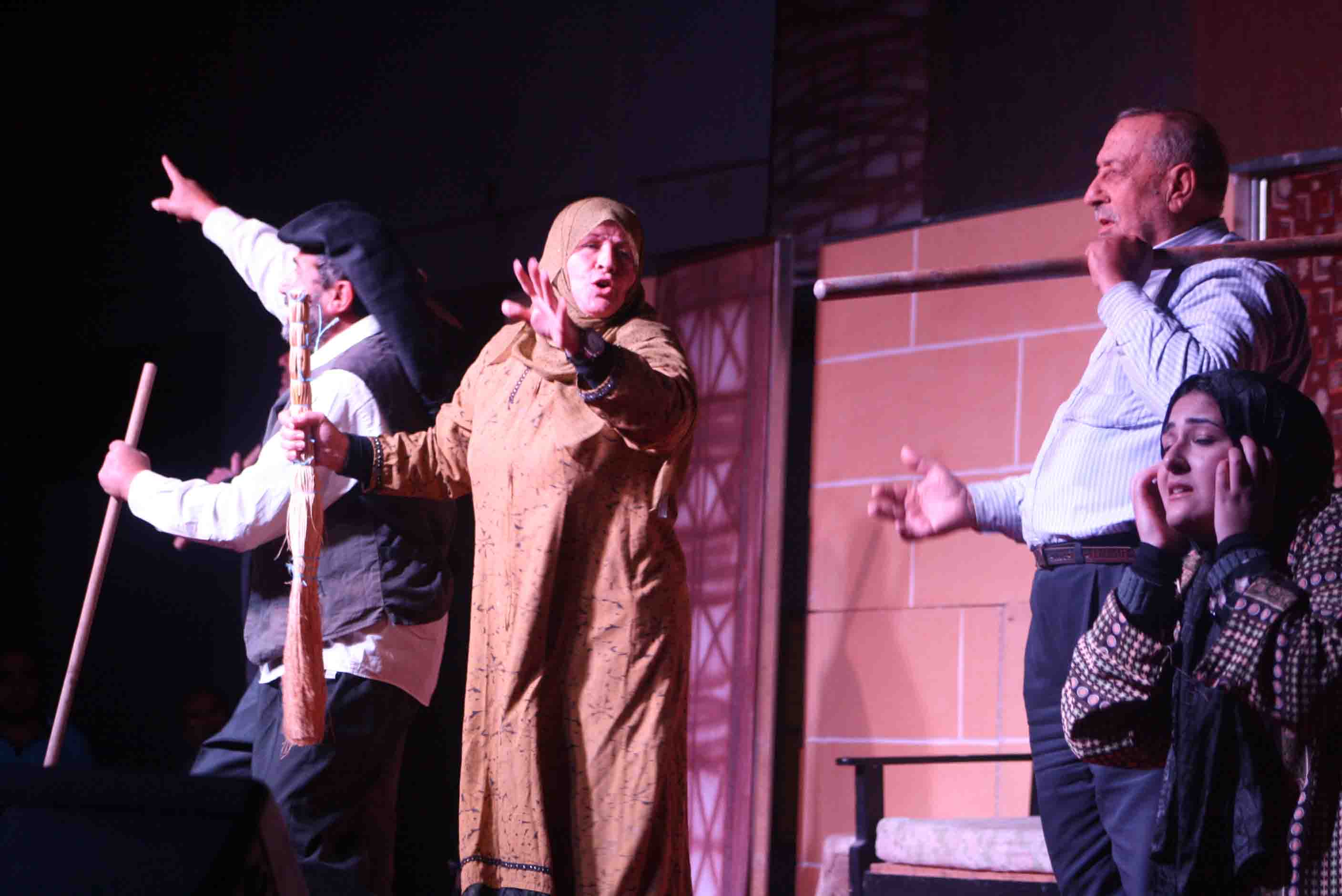 مسرحية للدكتور علي ضيا تجسّد مجزرة الخيام