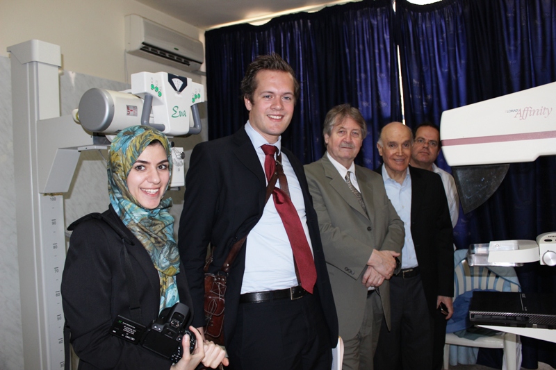 سفيرالنروج يزور مراكز عامل في الجنوب ومديرة الاونروا تزور الفرع الرئيسي في المصيطبة