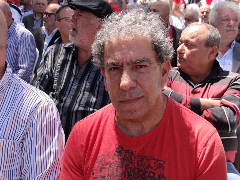 المناضل مفيد نهرا