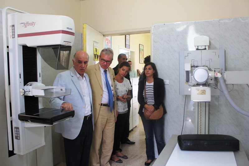 مهنا يستقبل السفير الفرنسي في مركز عامل في الخيام