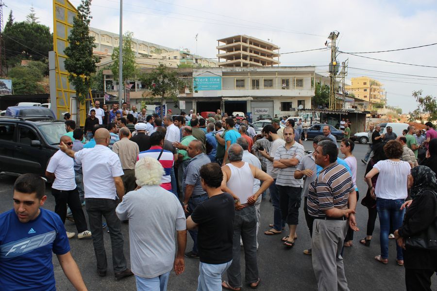 أهالي كفررمان ينتفضون على غياب المياه عن بلدتهم‎