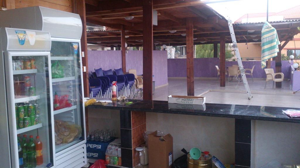 مطعم بيتزا هوم.. سمة خيامية بارزة في المنطقة بتقديم الوجبات السريعة اللذيذة