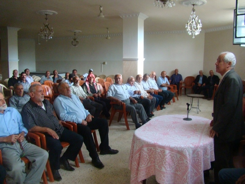 - لقاء في كفرشوبا ورئيس البلدية الدكتور قاسم القادري متحدثا