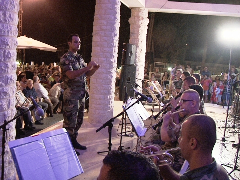 معزوفات وطنية لفرقة موسيقى الجيش في مرجعيون.JPG