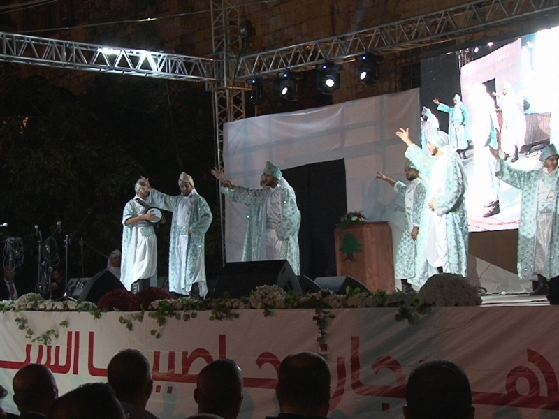 لوحة راقصة لفرقة ليالي الفرح الحاصبانية