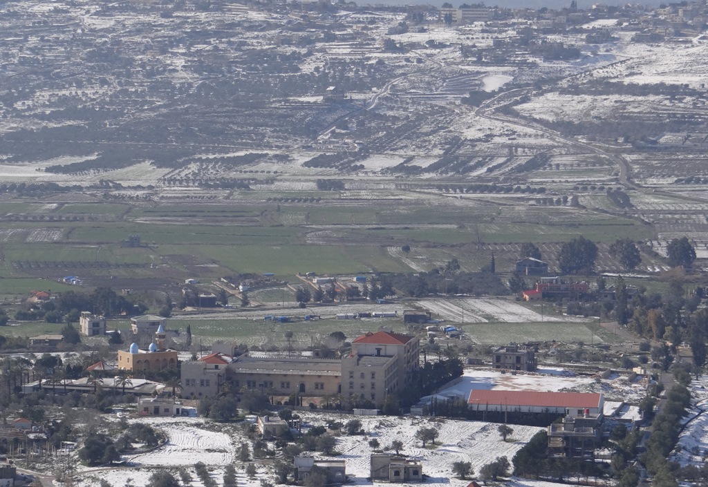 زيارته تصبح مكلفة ومنها تشكو وتتذمر لكنها مهما طالت تبقى قليلة ومختصرة