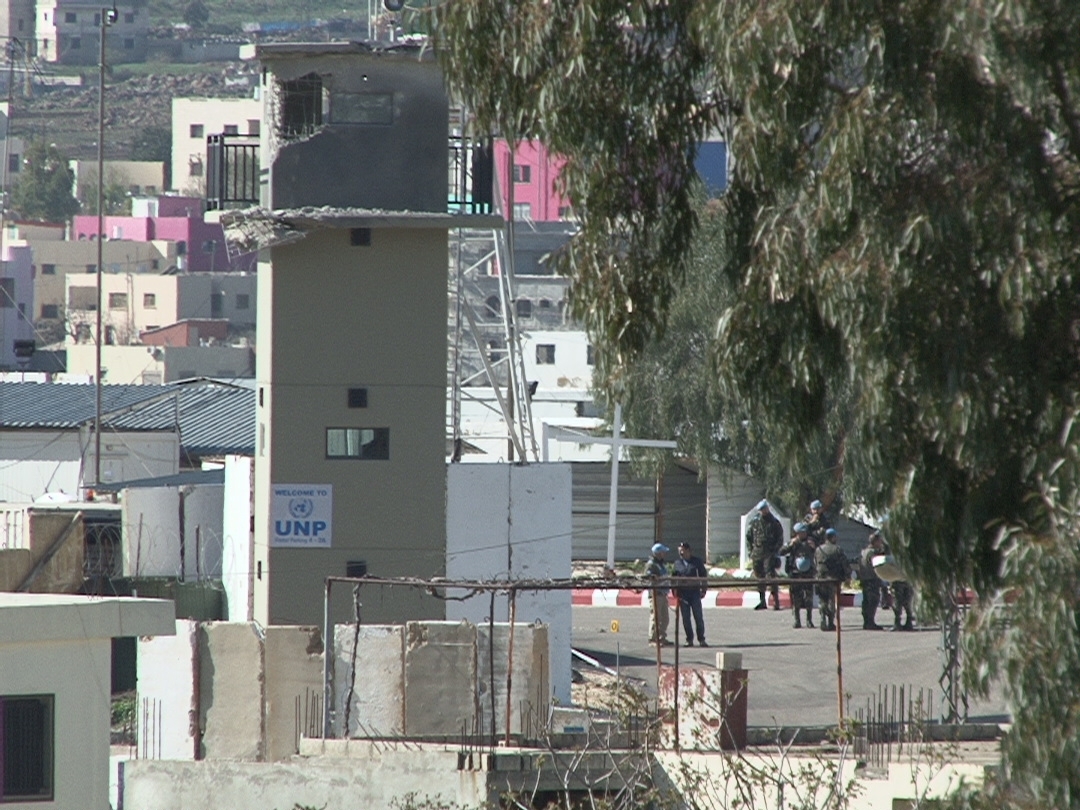  لجنة مشتركة من الجيش واليونيفيل تعاين مكان قصف برج المراقبة في العباسية