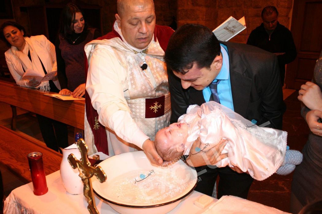 اندماج وعلاقات صداقة نشأت بين العائلات العراقية وابناء بلدة القليعة 