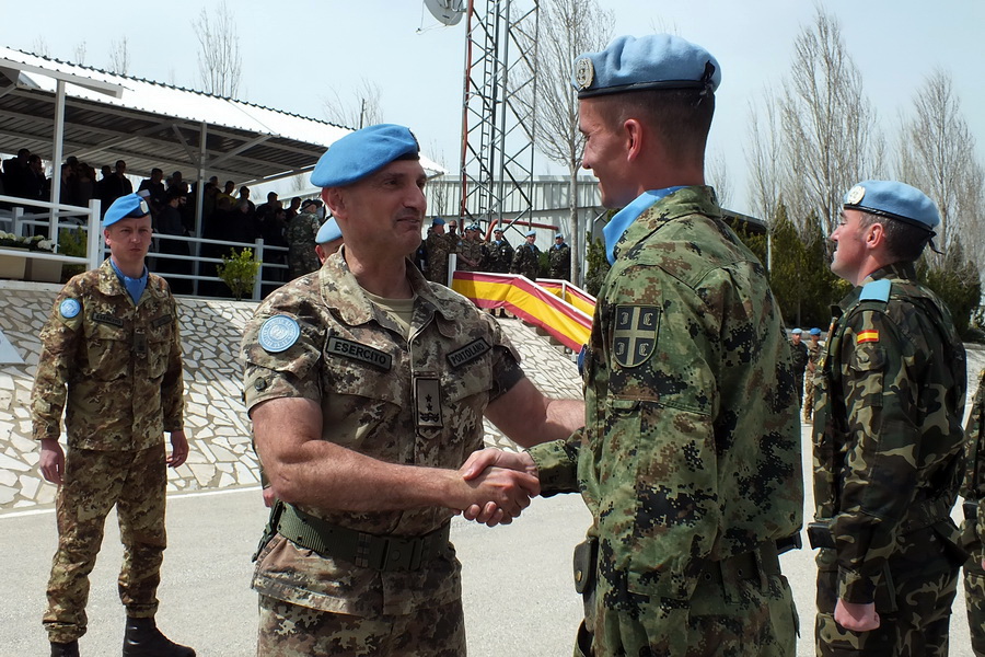 الجنرال بورتولانو في أحد إحتفالات الكتائب الدولية في الجنوب – صورة مايا العشي - مرجعيون