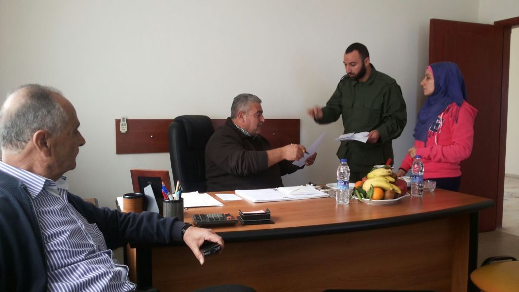 المهندس محمد عبدالله، نائب رئيس بلدية الخيام، إستمرّ بالعمل من مكتبه