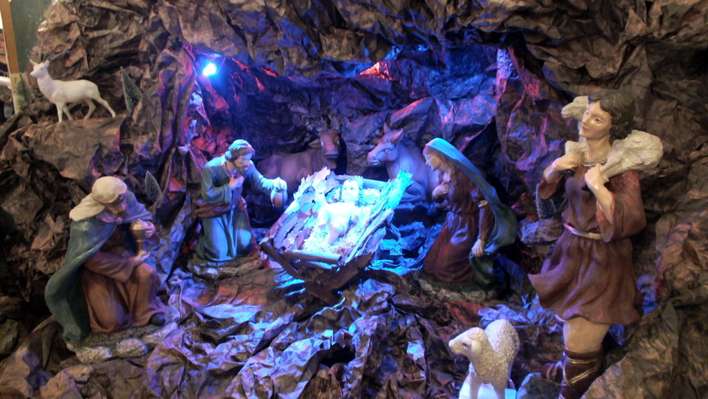 - مغارة الميلاد في كاتدرائية مار بطرس في جديدة مرجعيون- صورة مايا العشي – مرجعيون