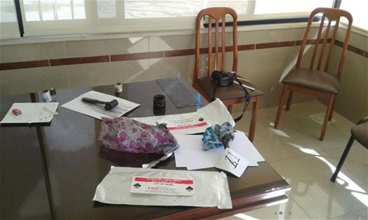 سرقوا قطع سلاح ومصوغات ذهبية من القلم!!