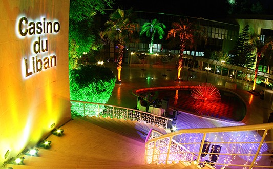 في الكازينو حالياً نحو 1500 موظف لقطاع يمكن ان يدار بنحو 500 موظف، وهذا دليل الى إهدار تمادى