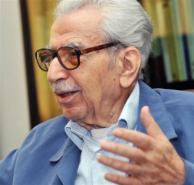 الأستاذ حبب صادق .. أرشيف