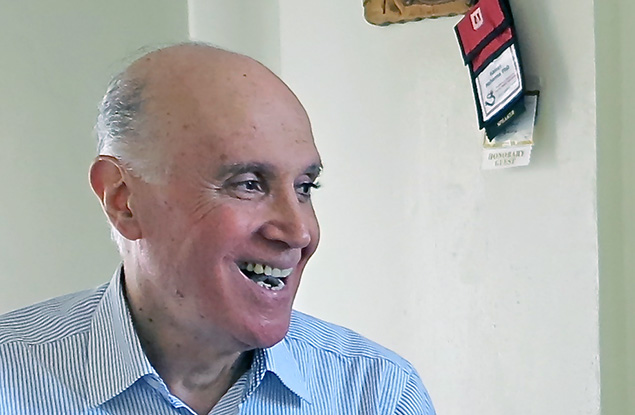 الدكتور كامـــل مهنّـــا  \