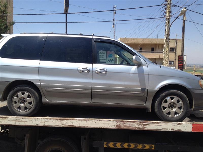 السيارة التي كانت تقل التشيكيين المخطوفين