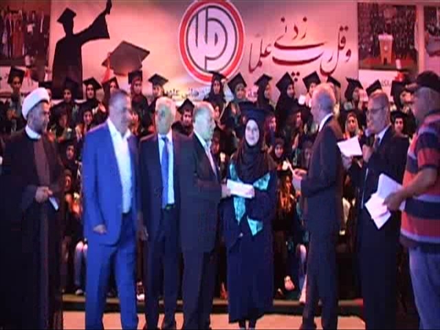  تسليم شهادات تقدير الى الطلاب الناجحين في ميس الجبل