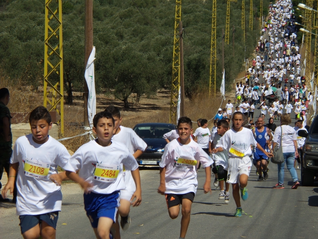 وصول العدائين