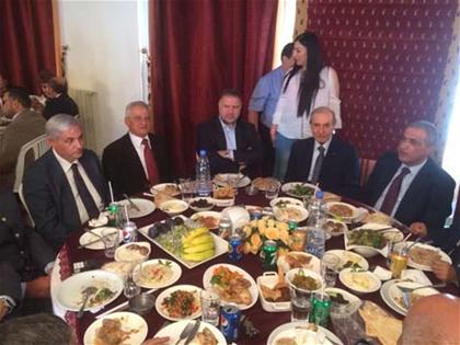 النائب الخليل يتوسط النائبين هاشم وفياض وممثل الوزير حسن خليل والزميل هيثم زعيتر